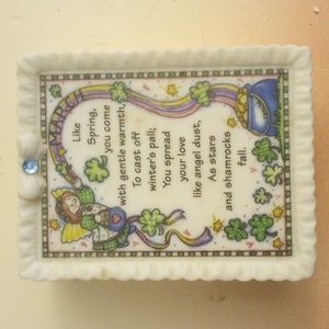🤑3/$18 March Trinket Box